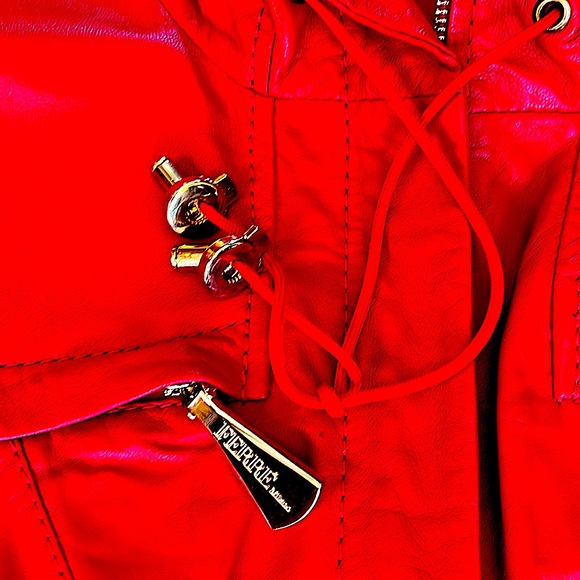 EUC FERREMILANOLeatherVALENTINE RedItaly44=8US.signature plaques &zippersModern - Picture 8 of 14